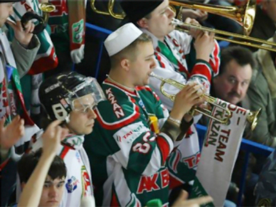 KHL finals: overtime battle ties series