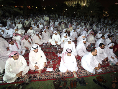 Kuwaitis take to streets ahead of crucial electoral ruling (PHOTOS)