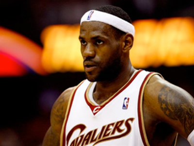 LeBron keeps Cavs alive