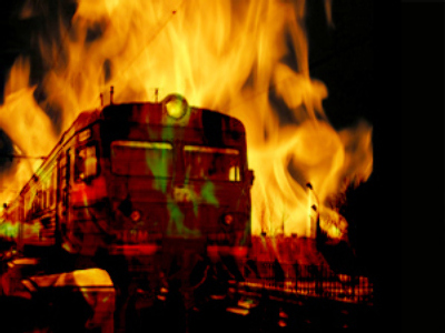 Man burns wife to death on suburban train