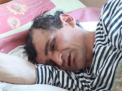 Man stabs 3 invaders to protect family, may face life for murder