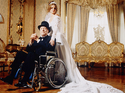 Marriage of convenience as recovery after crisis