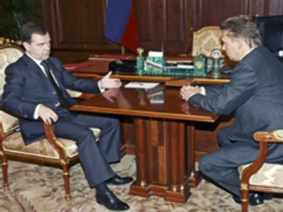 Medvedev orders Gazprom to collect Ukraine debt