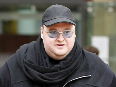 Dotcom extradition hearing deferred to March 2013