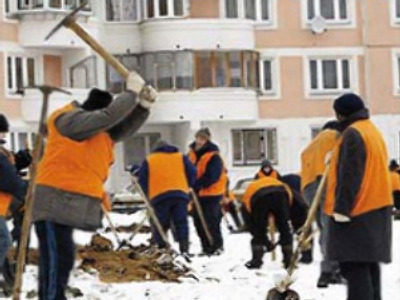Migrant workers face jobs axe