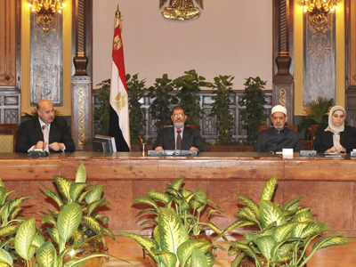 Morsi to relinquish expanded powers, hold referendum as planned