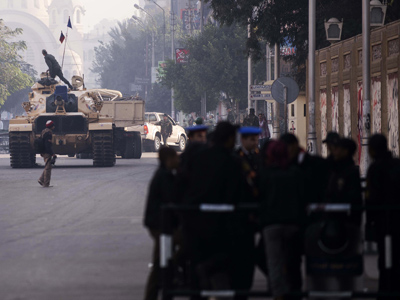 President Morsi to deploy armed forces in Cairo to curb street protests – report