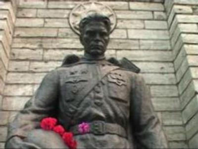 Moscow youths plan rally against Estoninan monuments law