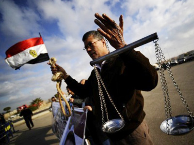 Egypt’s Mubarak trial postponed another week
