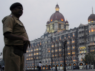 Mumbai hotels re-open after deadly attacks