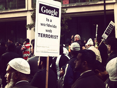 'Age of Mockery': 10,000 protest anti-Muslim video at Google’s UK HQ (PHOTOS)
