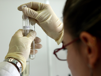 Cancer battle: Scientists engineer new tumor-killing virus