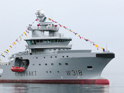 Norwegian coast guard patrol seizes Russian trawler