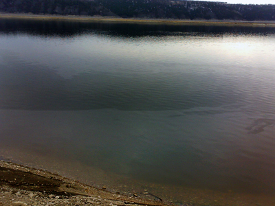 Massive Siberian oil spill leaves thousands without water