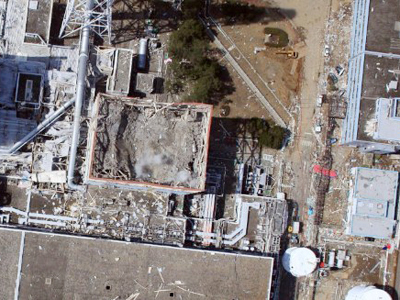 Fukushima operator starts test-drowning damaged reactor