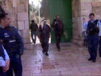 Palestinians protest against Israeli excavations near Al-Aqsa mosque