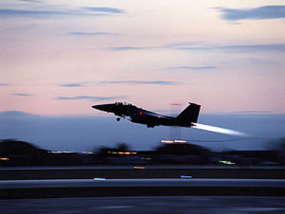 Paper suggests NATO fighter jets may be based at Russian border
