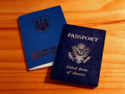 Passport row sparks political scandal in Ukraine