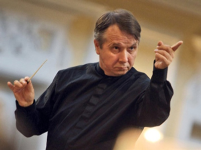 Pianist Pletnev returns to Russia, says Thai pedophilia charges wrong