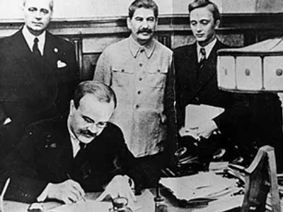 Poland accuses Russian TV channel of rewriting history