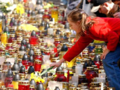 Poland mourns bus crash victims
