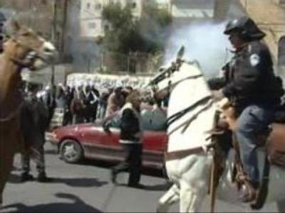 Police and protesters clash at Al Aqsa Mosque in Jerusalem