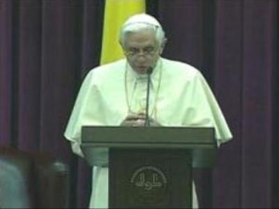 Pontiff celebrates mass on second day of Turkey visit