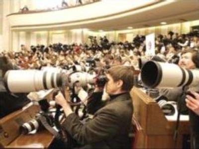 Putin spoke on energy security, press freedom and 2008