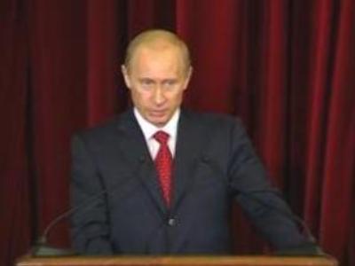 Putin urges weapons treaty talks with U.S.