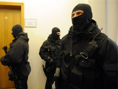 Raiding of Ukraine gas importer halted