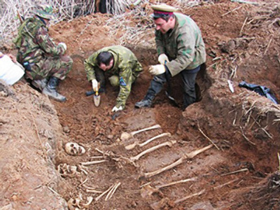 Those who dig out history