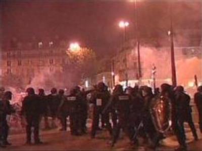 Riots calm down in France