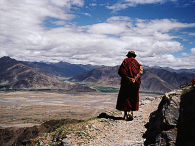 Robbed Chinese man takes 800 km walk home