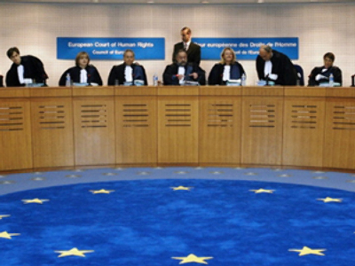 Russia fined over rights abuses