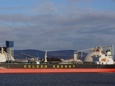 Pirates free tanker with Russian crew