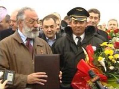 Russian expedition returns from South Pole