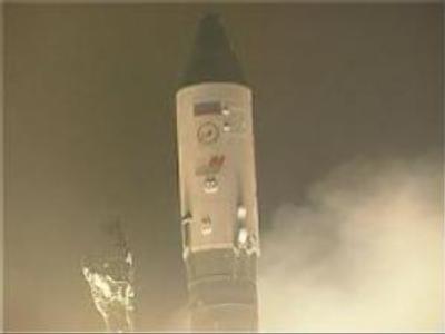 Russian spaceship docks ISS