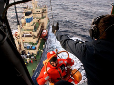 Search continues for sunken oil rig crew