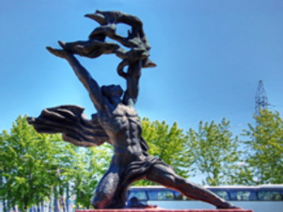 Send Soviet monuments to Chernobyl: Ukrainian minister