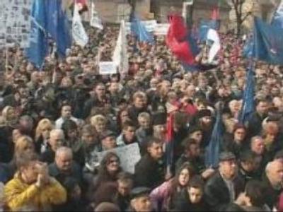Serbs protest against UN proposals on Kosovo status