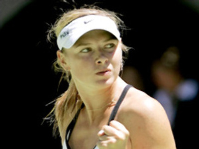 Sharapova plays Venus Williams at Wimbledon