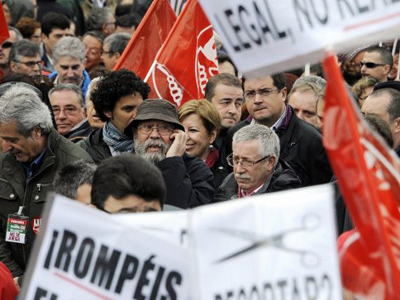 Spain rallies against healthcare and education cuts (PHOTOS)
