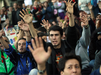 Thousands in Madrid protest 2013 budget cuts (PHOTOS)