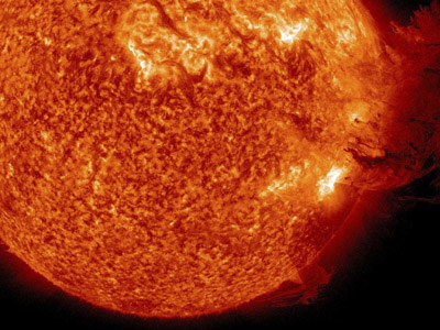 Techno-disaster alert: Massive sun storm reaches Earth