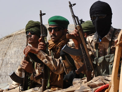 Suicide bomber blows himself up near Mali soldiers, first attack of its kind