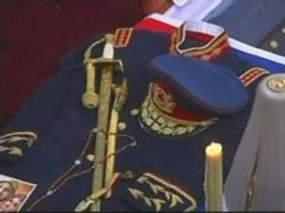 Supporters pay tribute to General Pinochet