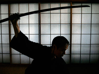 Sword rampage: Japanese man chops off realtor’s arm