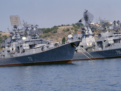 ‘Bound for Syria’ Russian warship remains unloaded in port