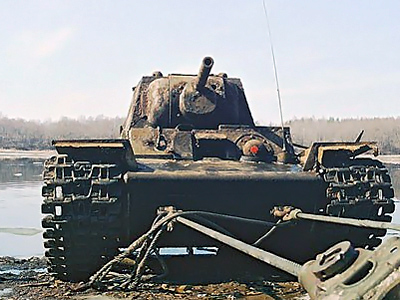 WWII tank to leave refuge in Neva River