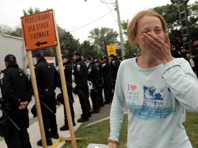 Toronto police sued for profiling over 'hairy legs'